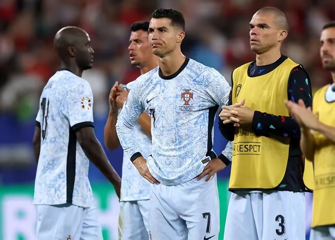 欧洲各国足球队斗志昂扬,力争胜利晋级淘汰赛的简单介绍 欧洲各国足球队斗志昂扬,力争胜利晋级淘汰赛的简单介绍