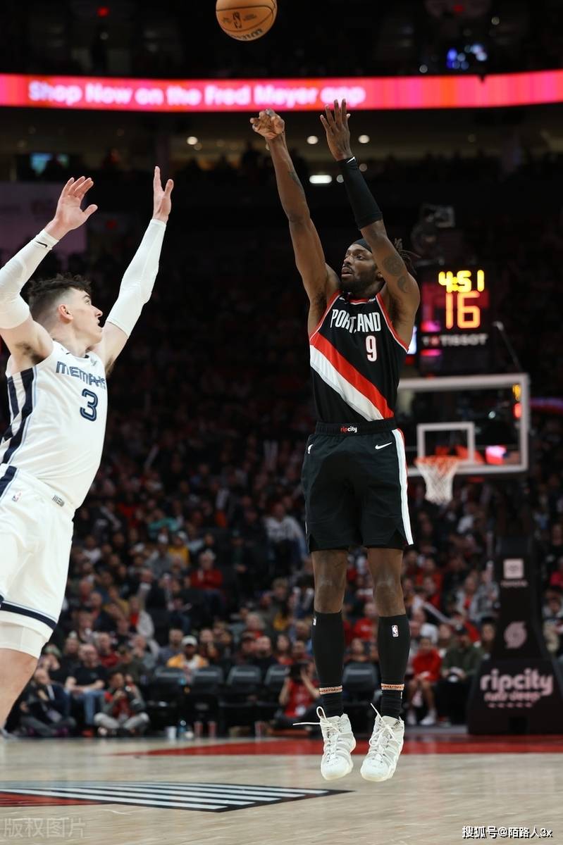 开拓者队外线火力全开,给对手造成巨大压力的简单介绍 开拓者队外线火力全开,给对手造成巨大压力的简单介绍