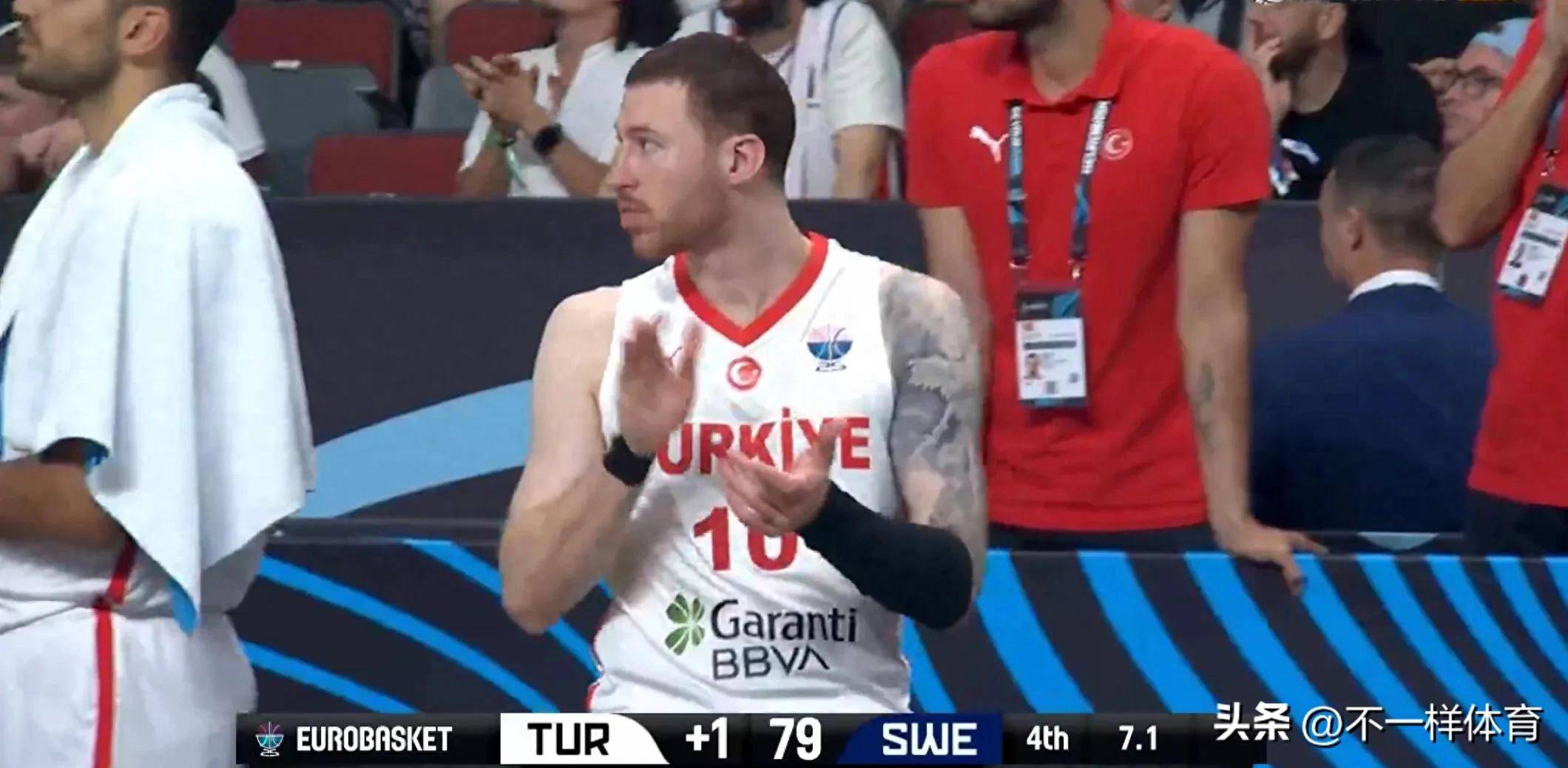 爱游戏官网网页版入口-瑞典队逆袭获胜，成功晋级欧锦赛八强