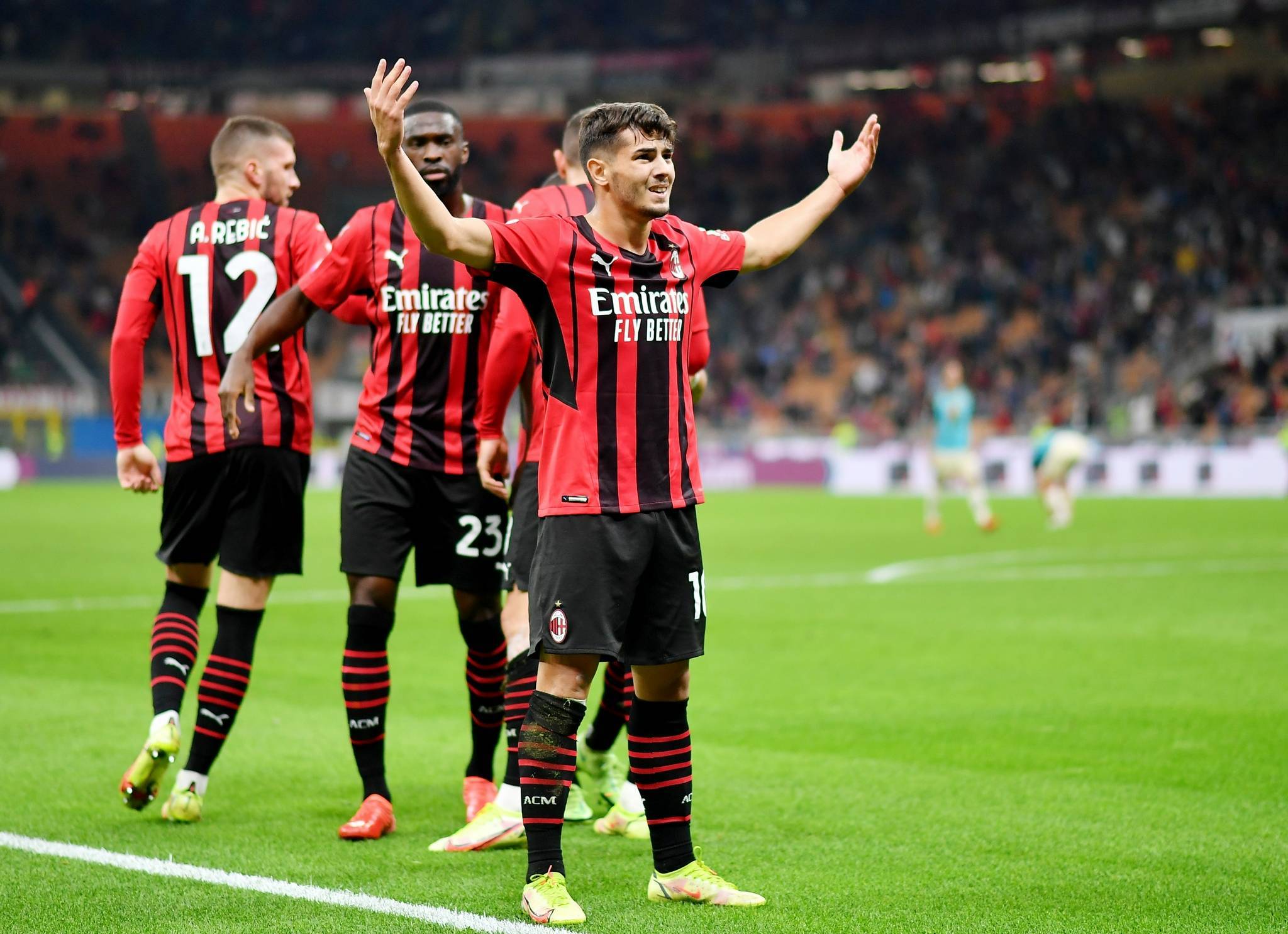 爱游戏网页版入口-尤文图斯客场逆转战胜AC米兰