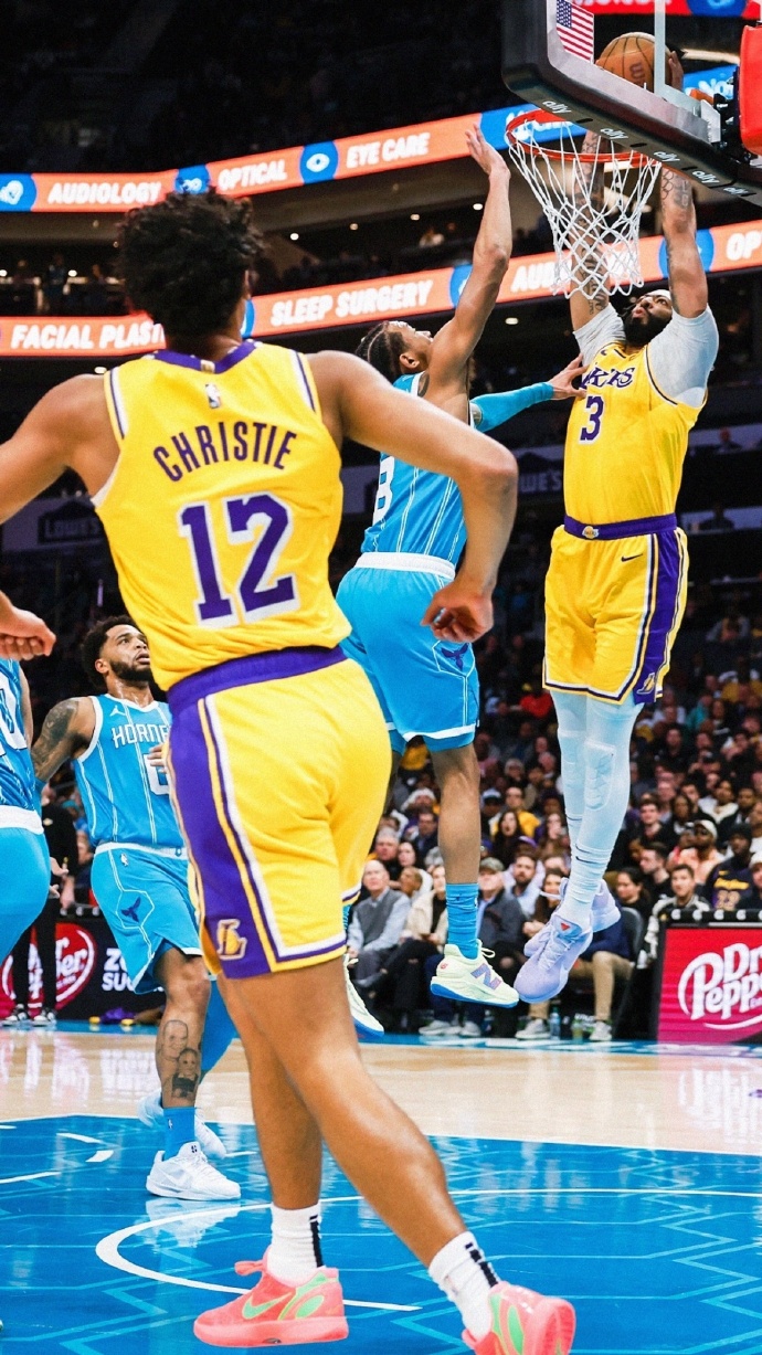 爱游戏网页版登录入口-火箭击败湖人，豪取三连胜