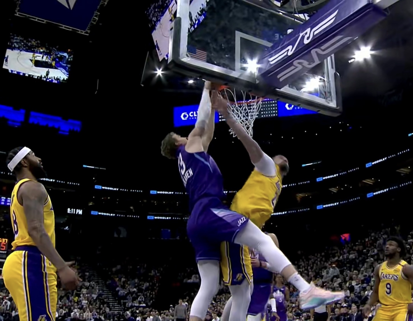 灰熊双塔爆发，爵士惨败惨遭连败