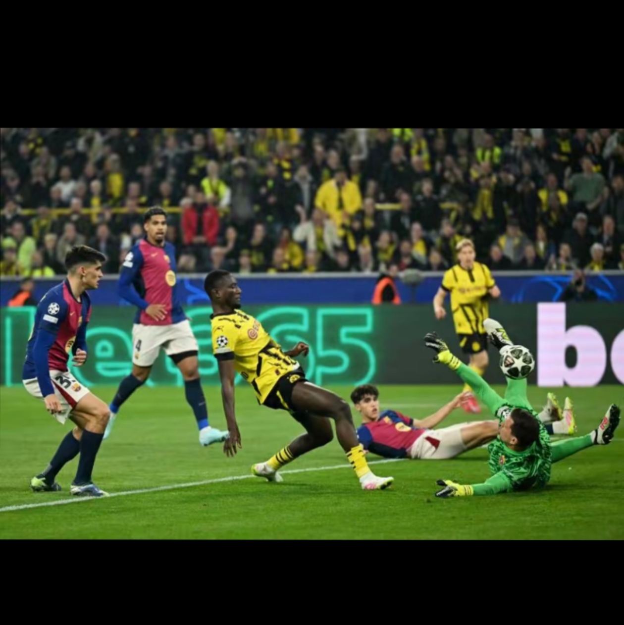 欧冠半决赛首回合战罢，谁能笑到最后？