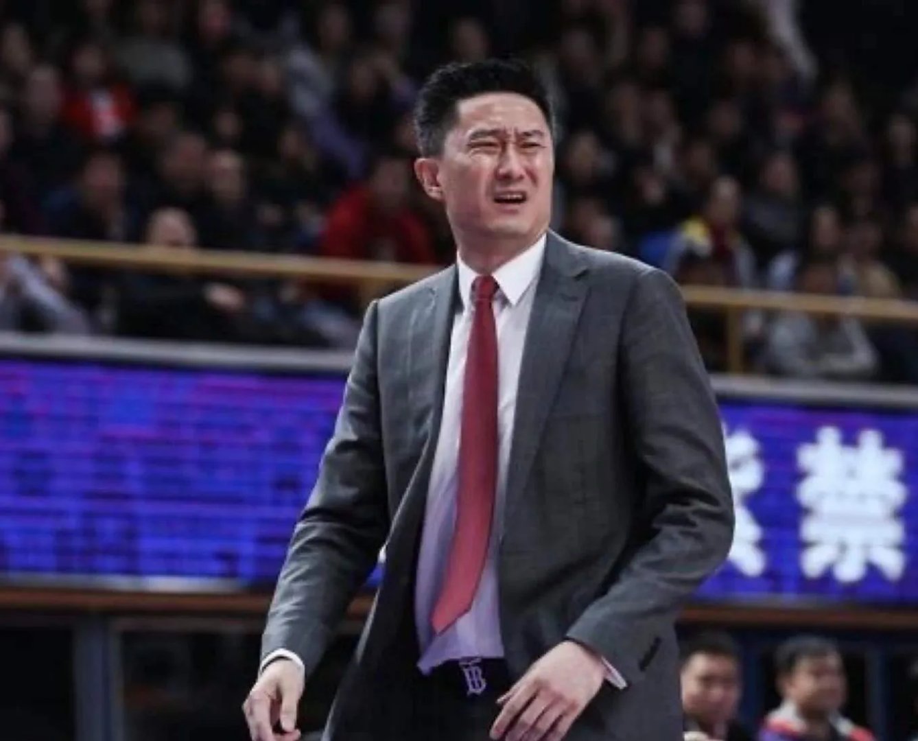 爱游戏中国官网-辽宁客场突破困境，士气高昂的简单介绍