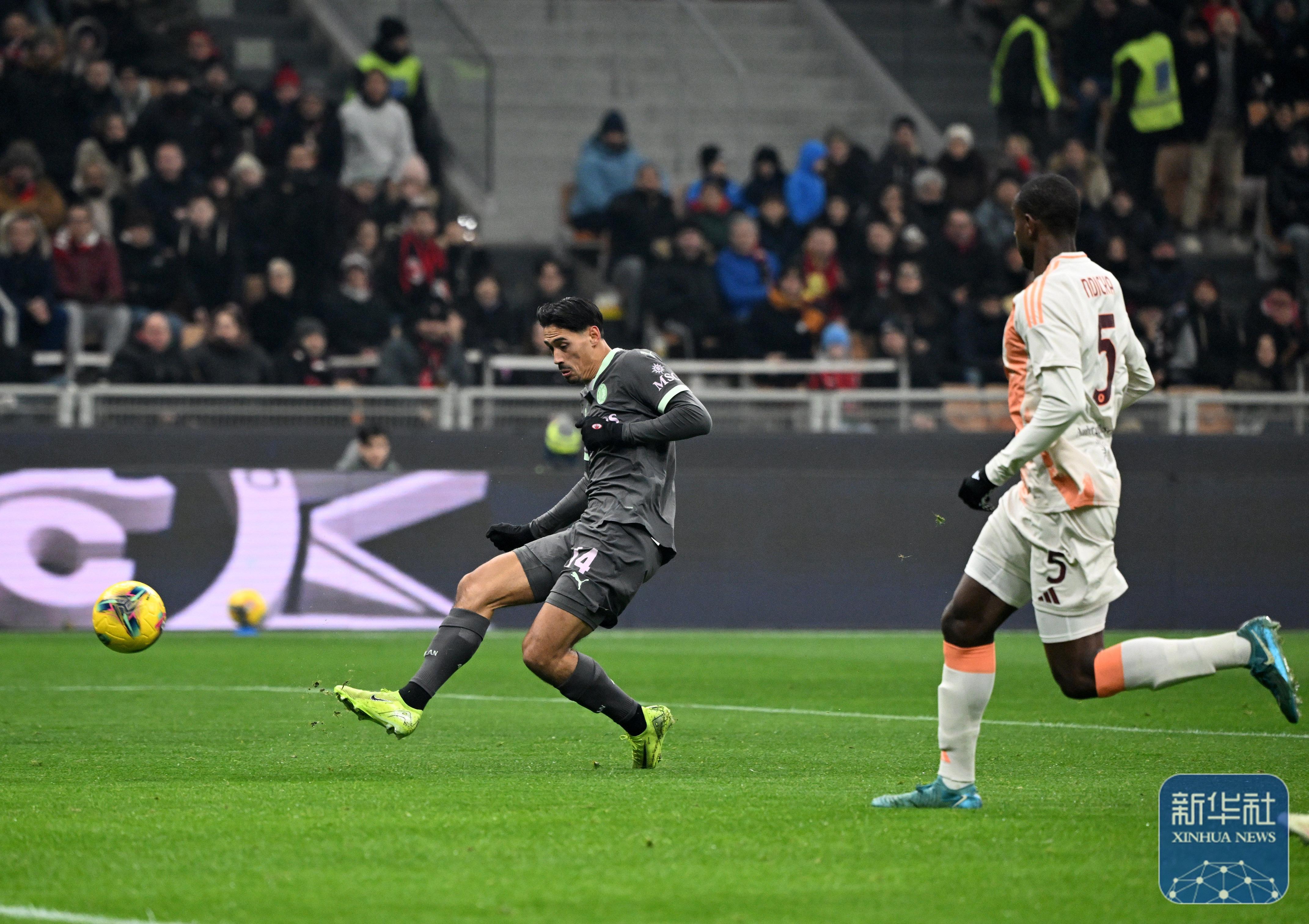 AC米兰门将神勇扑出点球，帮助球队取胜