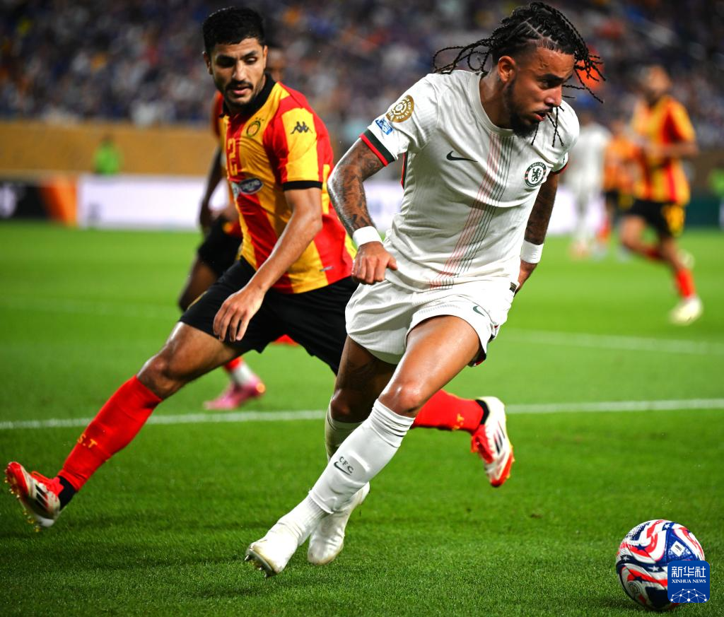 爱游戏网页版入口-切尔西客场大胜，小组第一晋级淘汰赛